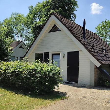 Vrijstaande Recreatiebungalow Met Slaapvide Posterholt エクステリア 写真