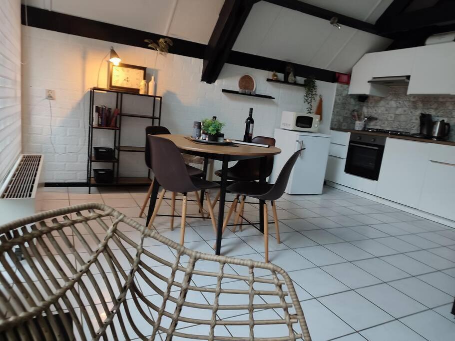 Vrijstaande Recreatiebungalow Met Slaapvide Posterholt エクステリア 写真