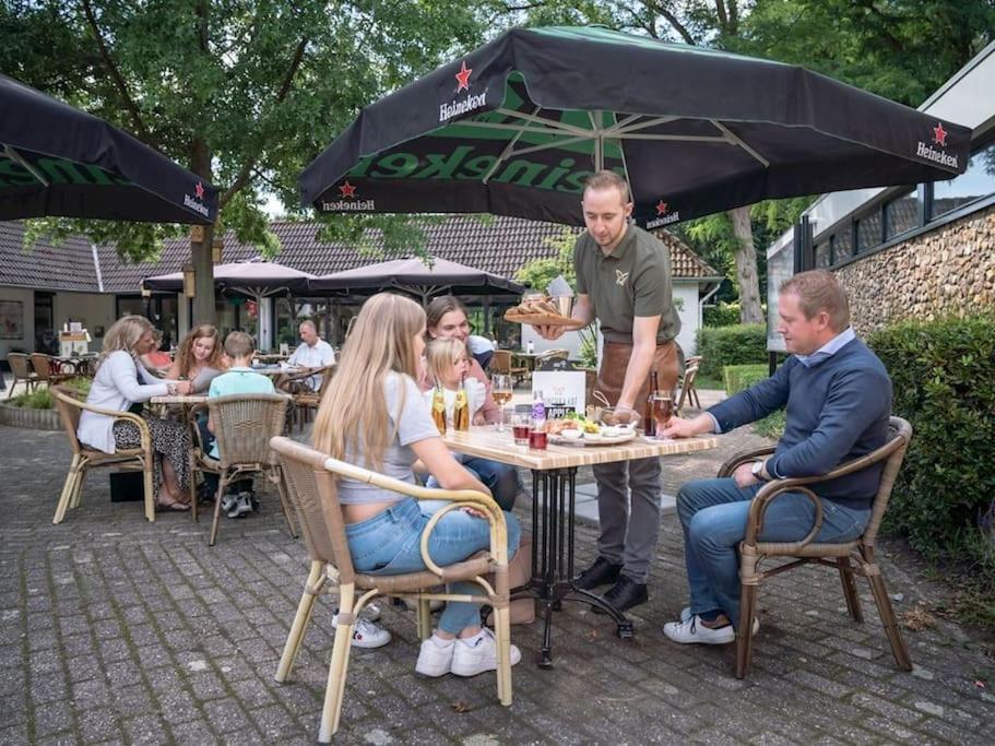 Vrijstaande Recreatiebungalow Met Slaapvide Posterholt エクステリア 写真